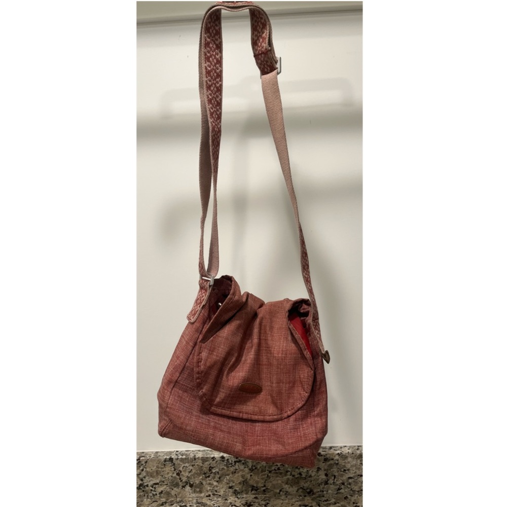 KEEN Brooklyn Travel Bag, burgundy red color